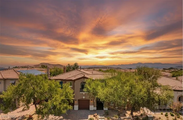 $1,070,000 | 9620 Bella Di Mora Street, Las Vegas, NV 89178