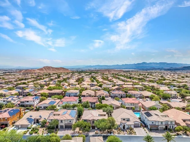 $1,070,000 | 9620 Bella Di Mora Street, Las Vegas, NV 89178
