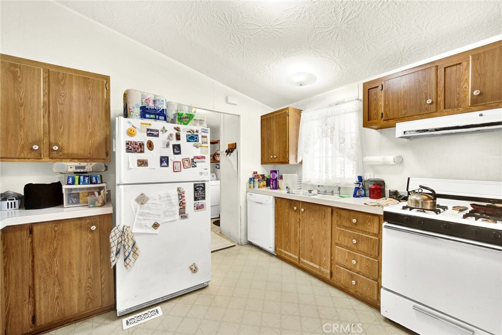 521 East Divisadero Corning, CA 96021 - Photo 35 of 54