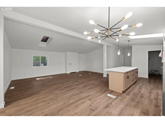 $164,000 | 16000 Southeast Powell Boulevard, Unit 34, Portland, OR 97236