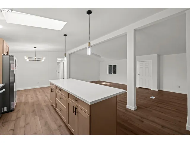 $164,000 | 16000 Southeast Powell Boulevard, Unit 34, Portland, OR 97236