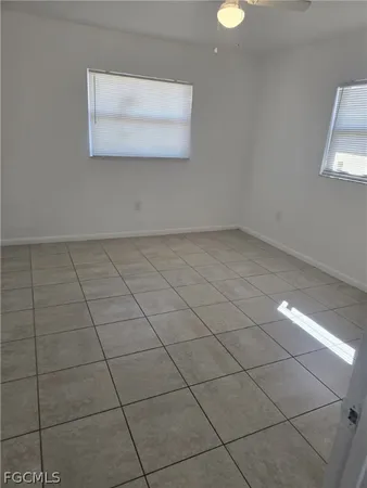 a view of a utility room