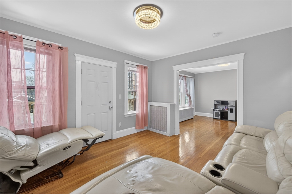 29-31 Belvoir Road Milton, MA 02186 - Photo 9 of 34 Gallery Image 9