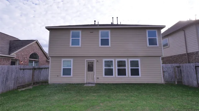 $2,150 | 3318 Madison Elm Street, Katy, TX 77493