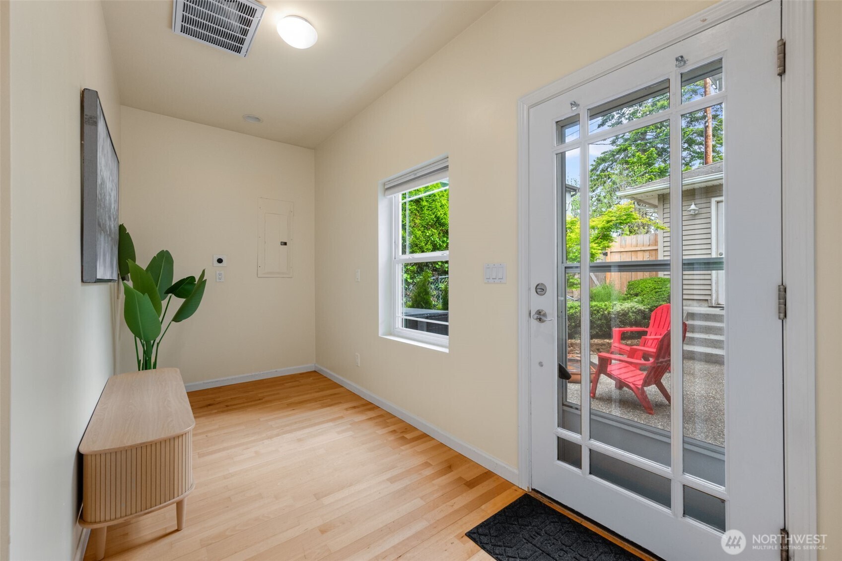 7910 20th Avenue Southwest Seattle, WA 98106 - Photo 26 of 39