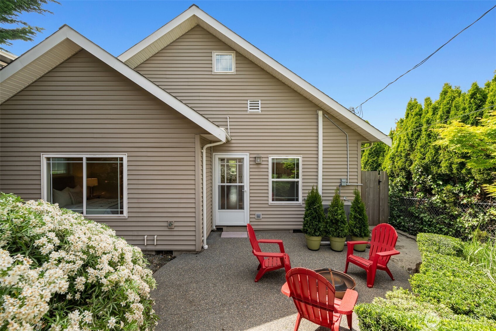 7910 20th Avenue Southwest Seattle, WA 98106 - Photo 27 of 39