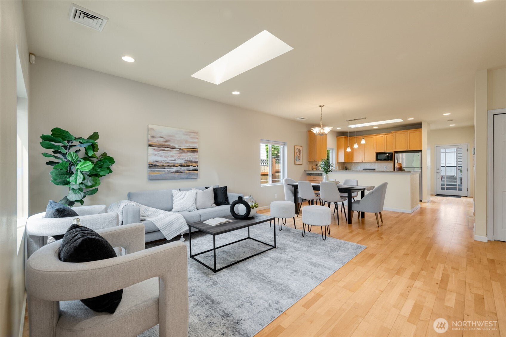 7910 20th Avenue Southwest Seattle, WA 98106 - Photo 5 of 39