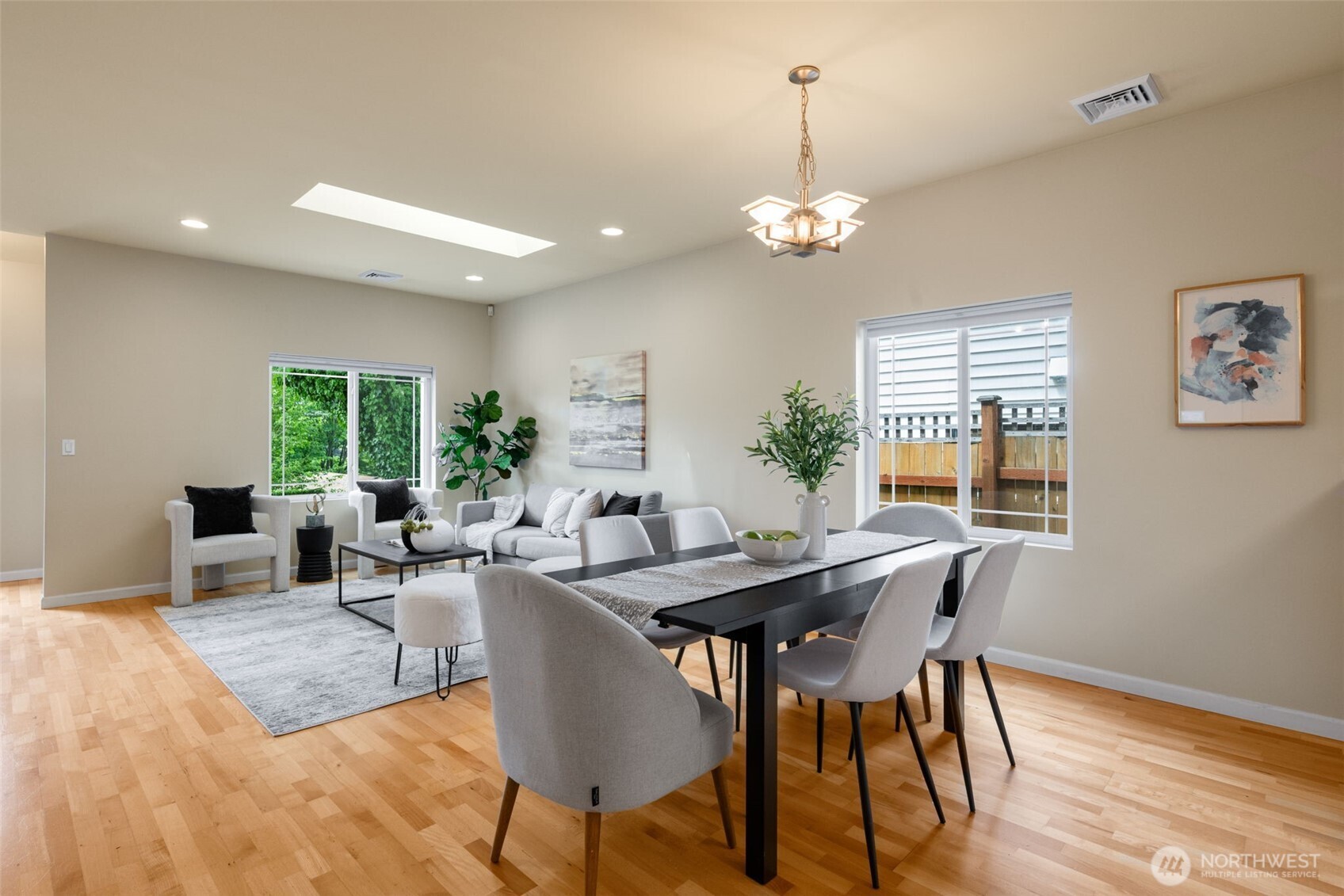 7910 20th Avenue Southwest Seattle, WA 98106 - Photo 10 of 39