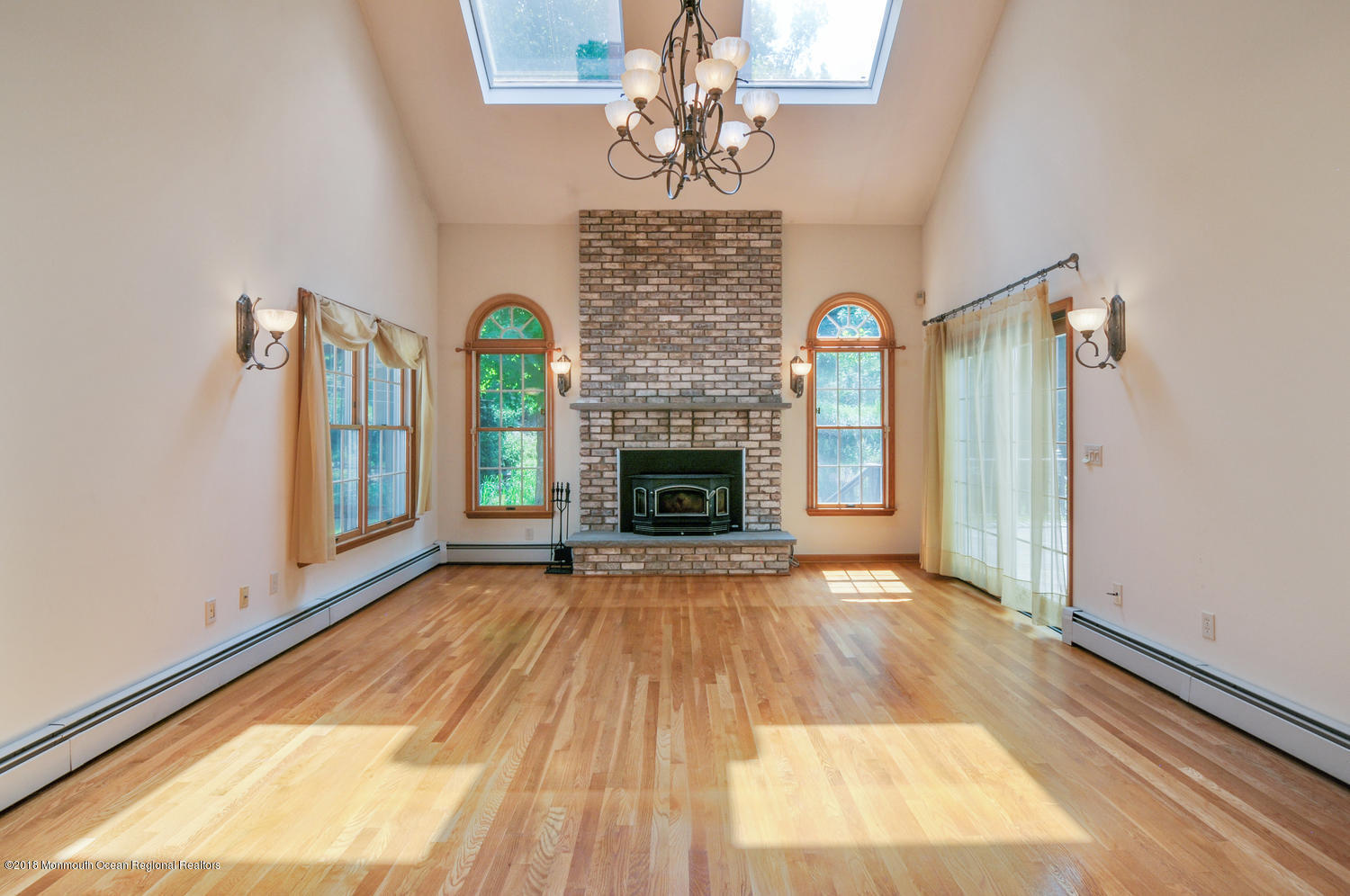 153 Old Turnpike Road Port Murray, NJ 07865 - Photo 12 of 26 153 Old Turnpike Road Port-large-012-19-