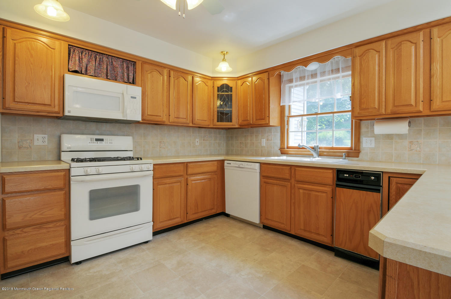 153 Old Turnpike Road Port Murray, NJ 07865 - Photo 20 of 26 153 Old Turnpike Road Port-large-020-34-
