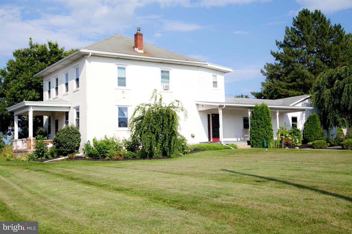3182 Rothsville Road Ephrata, PA 17522 - Photo 4 of 68