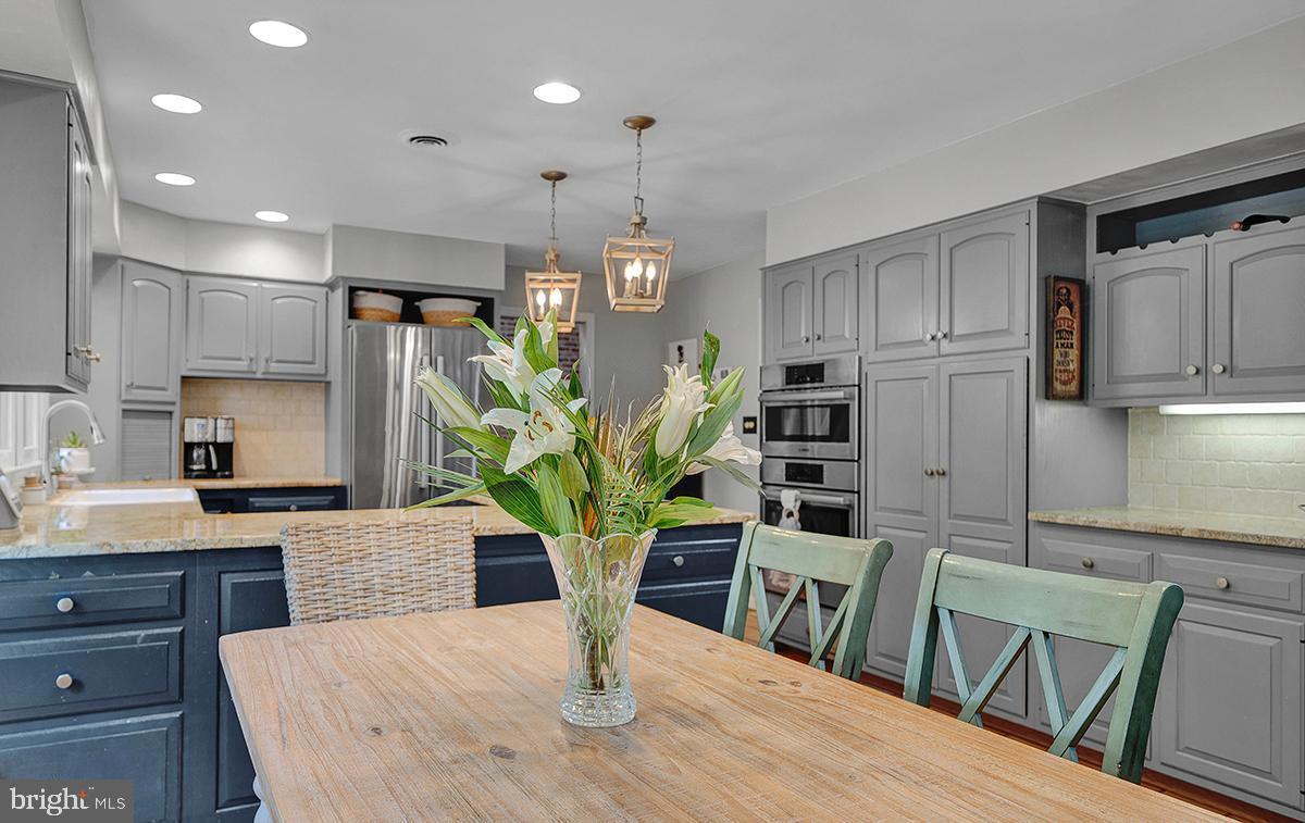5 Quail Ridge Drive Reading, PA 19607 - Photo 19 of 70 Eat-in kitchen