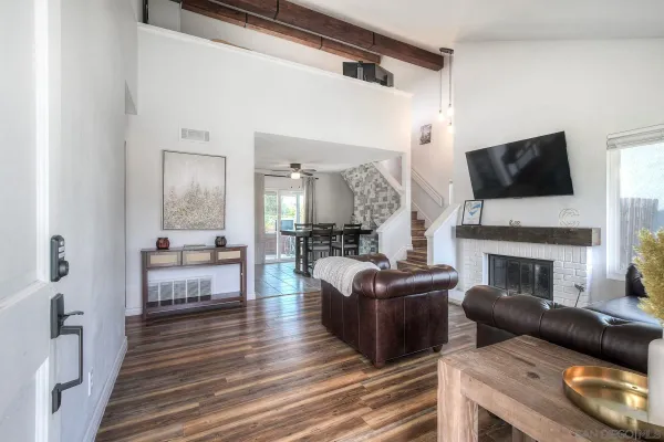 $889,000 | 813 Sunningdale Drive, Oceanside, CA 92057