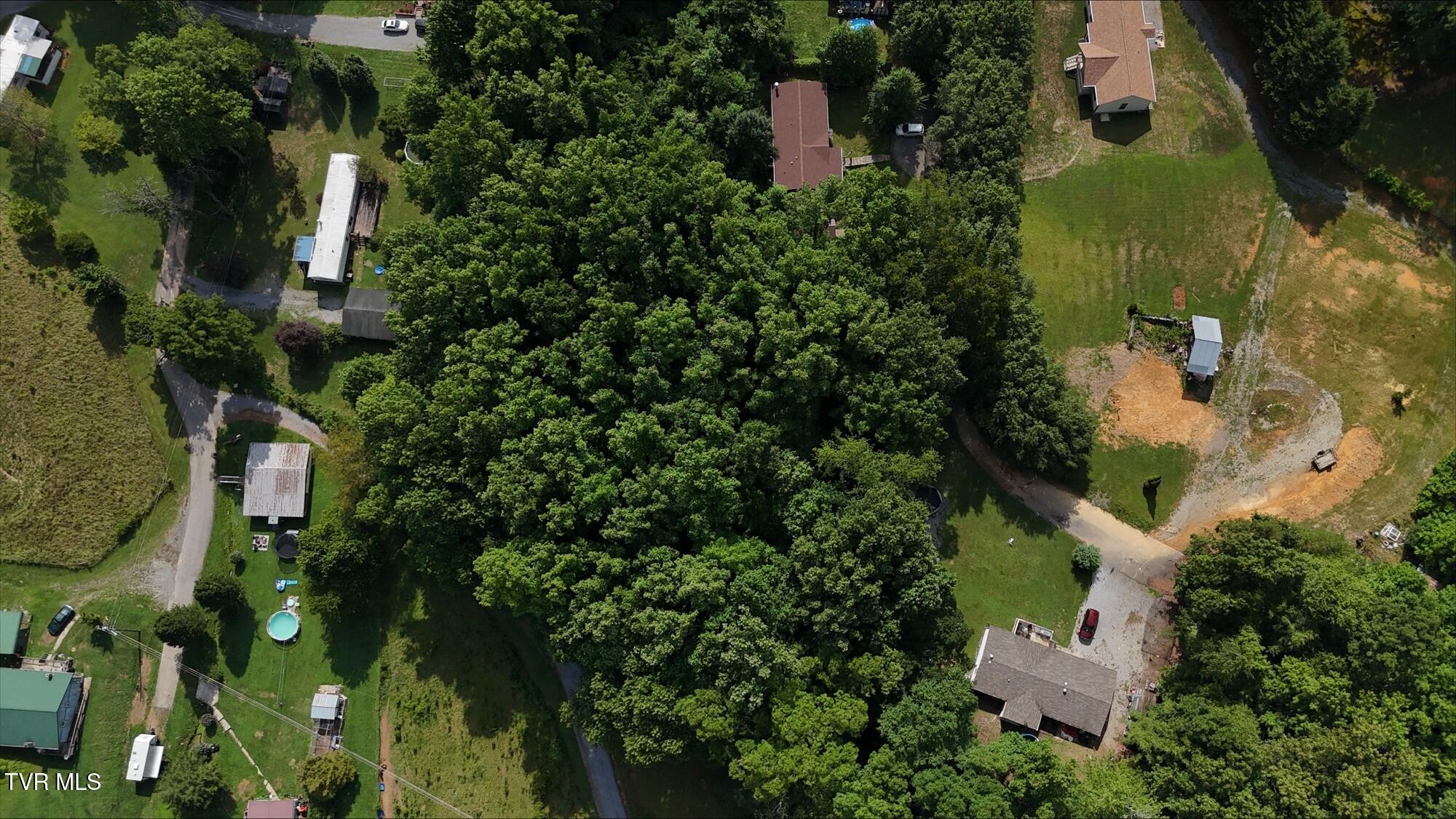 4 Crystal Lane, Unit 4 Unicoi, TN 37692 - Photo 13 of 21 processed-44586CB8-6253-499A-8DCF-B7ADB5