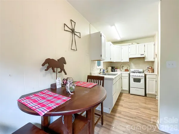 $680,000 | 7200 Nesbit Road, Waxhaw, NC 28173