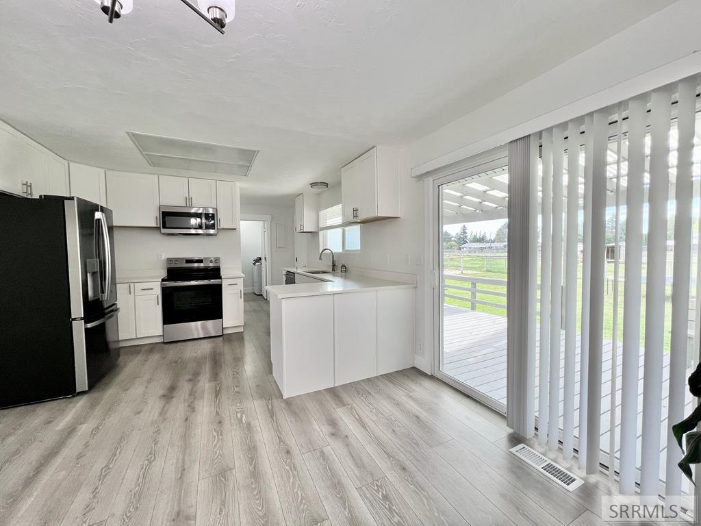 3785 East Wanda Ammon, ID 83406 - Photo 37 of 83
