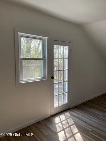 $1,950 | 54 Main Avenue, North Greenbush, NY 12198