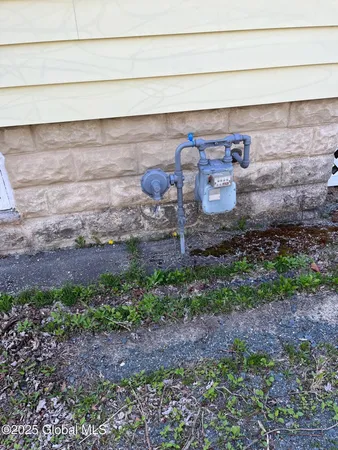 $1,950 | 54 Main Avenue, North Greenbush, NY 12198