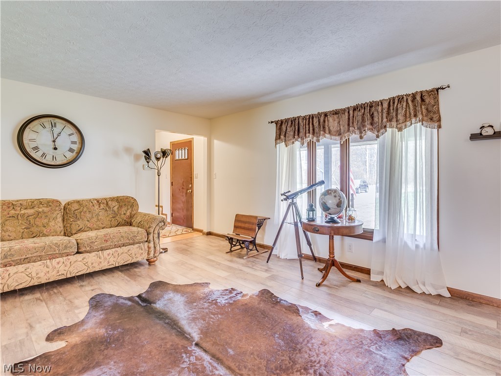 3650 Hemphill Road Norton, OH 44203 - Photo 2 of 31 Gallery Image 2