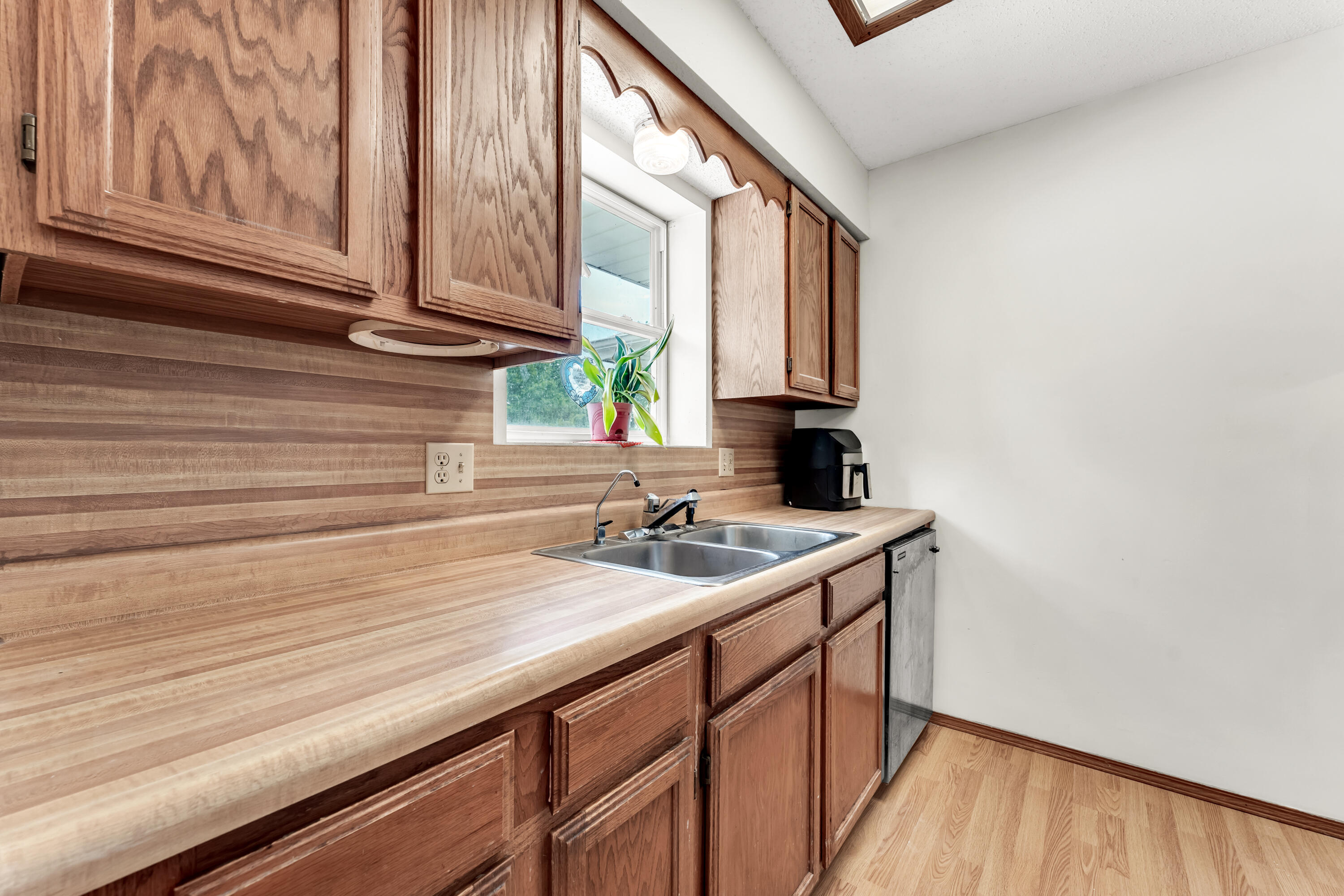 711 Rice Street Nixa, MO 65714 - Photo 13 of 39 Kitchen