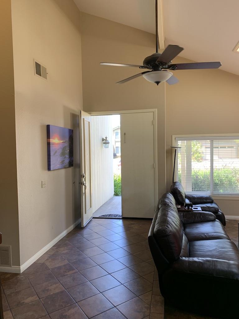 5450 Hales Lane Carpinteria, CA 93013 - Photo 5 of 20 Entry