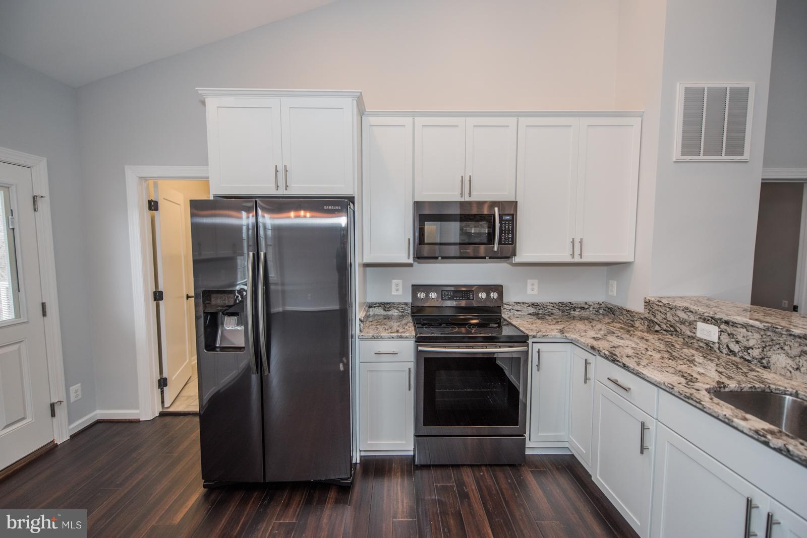 42 Apple Jack Road Linden, VA 22642 - Photo 12 of 30 Kitchen