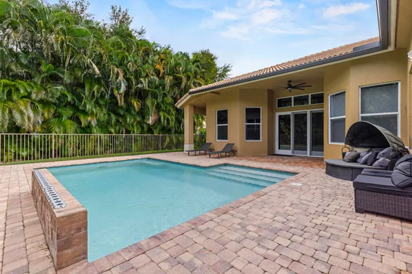 $859,000 | 8300 Southwest Cattleya Drive, Stuart, FL 34997