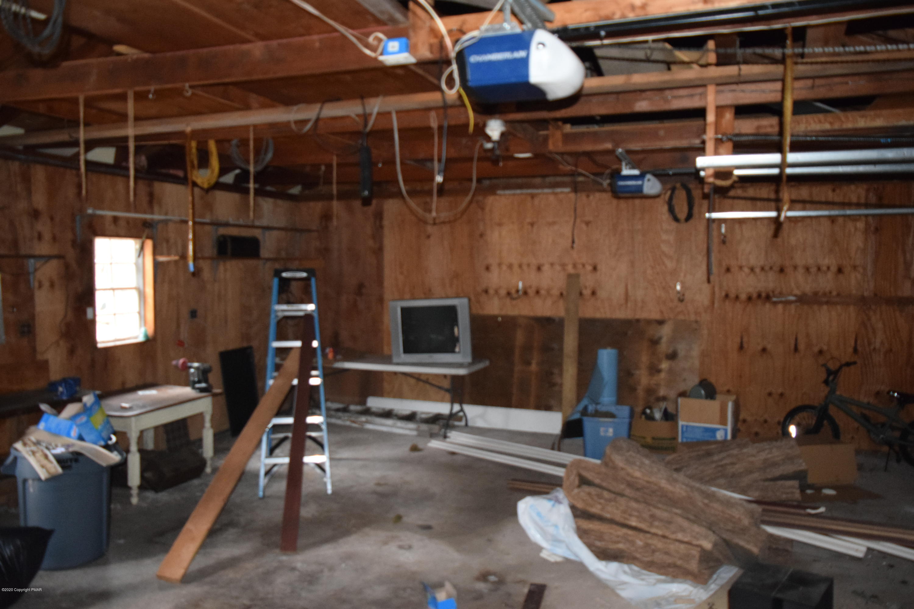 100B River Road Thornhurst, PA 18424 - Photo 28 of 32 2 car garage