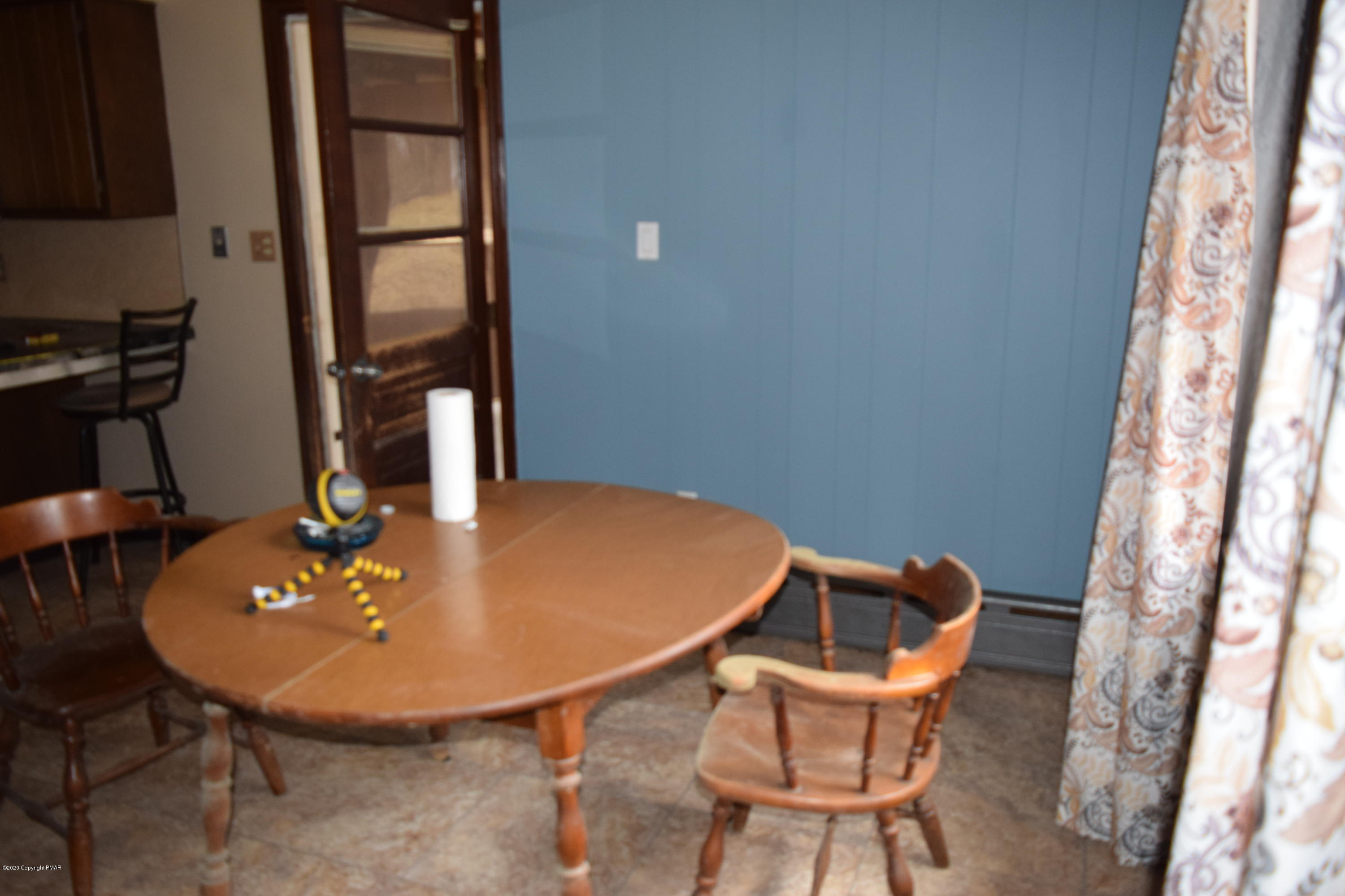 100B River Road Thornhurst, PA 18424 - Photo 10 of 32 dining area view 2