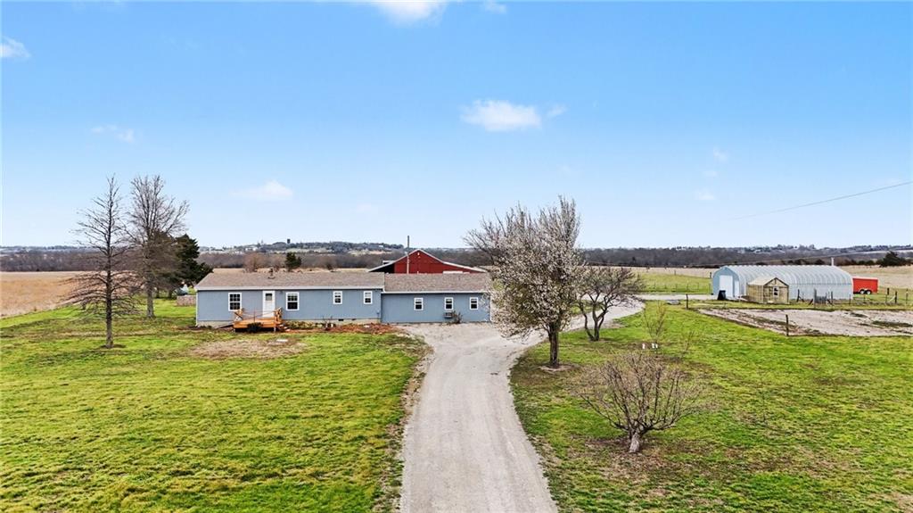 4221 Shawnee Road Wellsville, KS 66092 - Photo 2 of 52