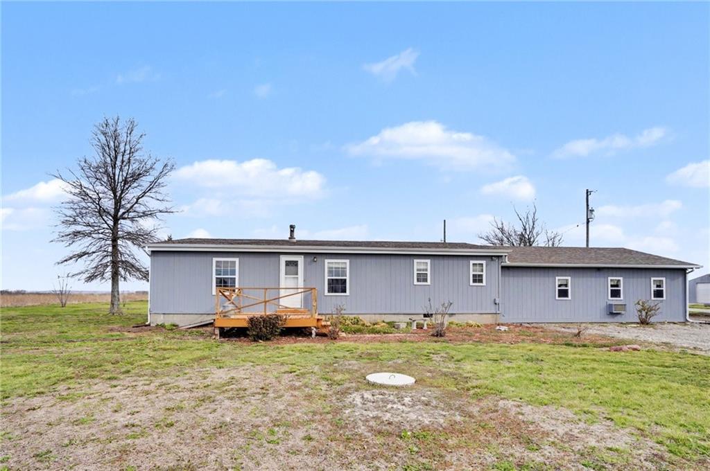 4221 Shawnee Road Wellsville, KS 66092 - Photo 4 of 52