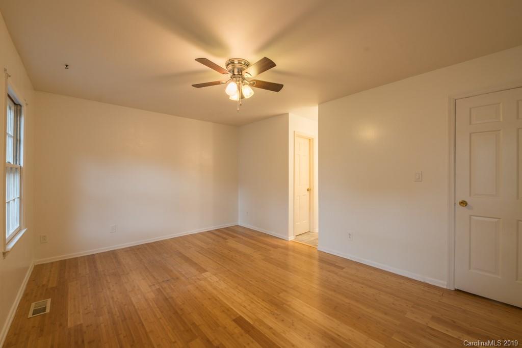 8313 Knights Bridge Road Charlotte, NC 28210 - Photo 14 of 25 Gallery Image 14