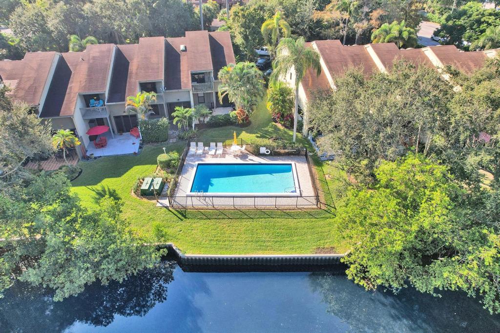 81 Northeast 17th Court Fort Lauderdale, FL 33305 - Photo 2 of 70