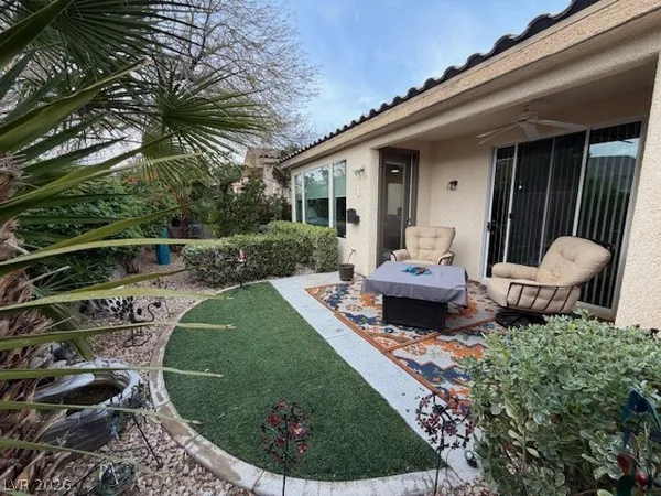 $2,140 | 10425 Premia Place, Las Vegas, NV 89135