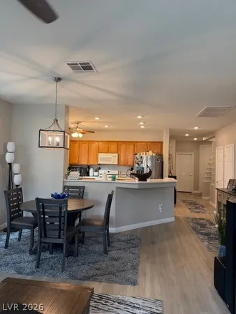 $2,140 | 10425 Premia Place, Las Vegas, NV 89135