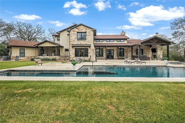 $1,725,000 | 4904 Holden Circle, College Station, TX 77845