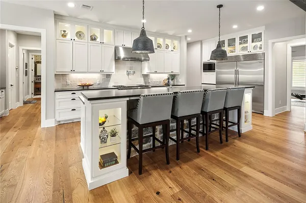 $1,695,000 | 4904 Holden Circle, College Station, TX 77845