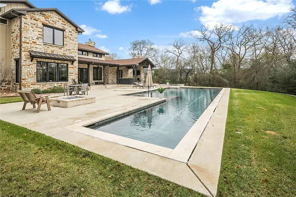 $1,695,000 | 4904 Holden Circle, College Station, TX 77845