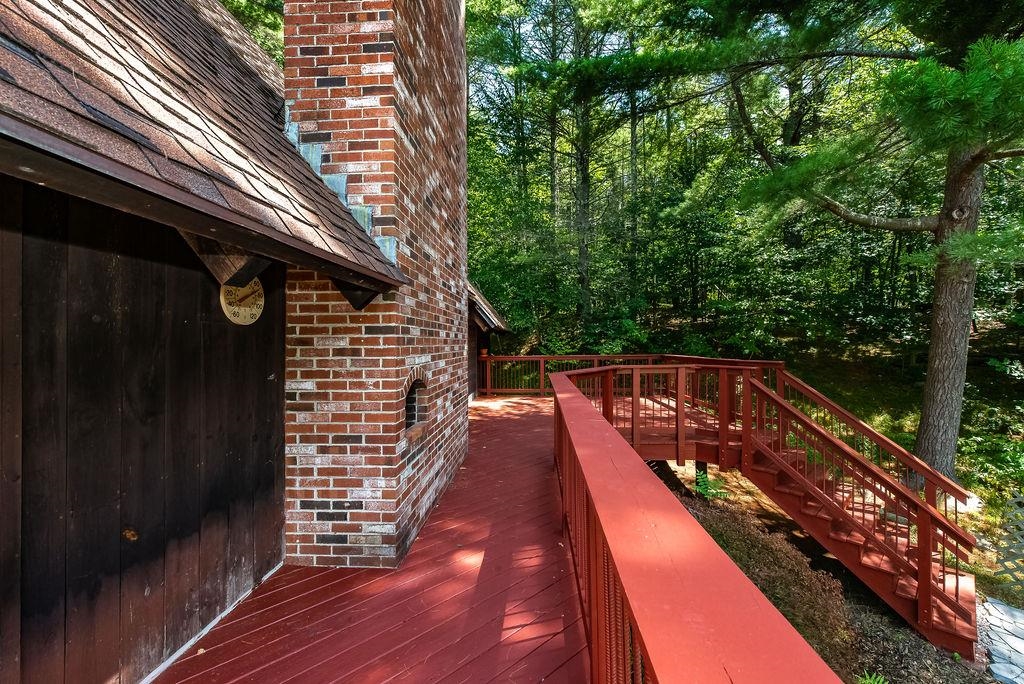 227 Tolend Road Barrington, NH 03825 - Photo 3 of 37