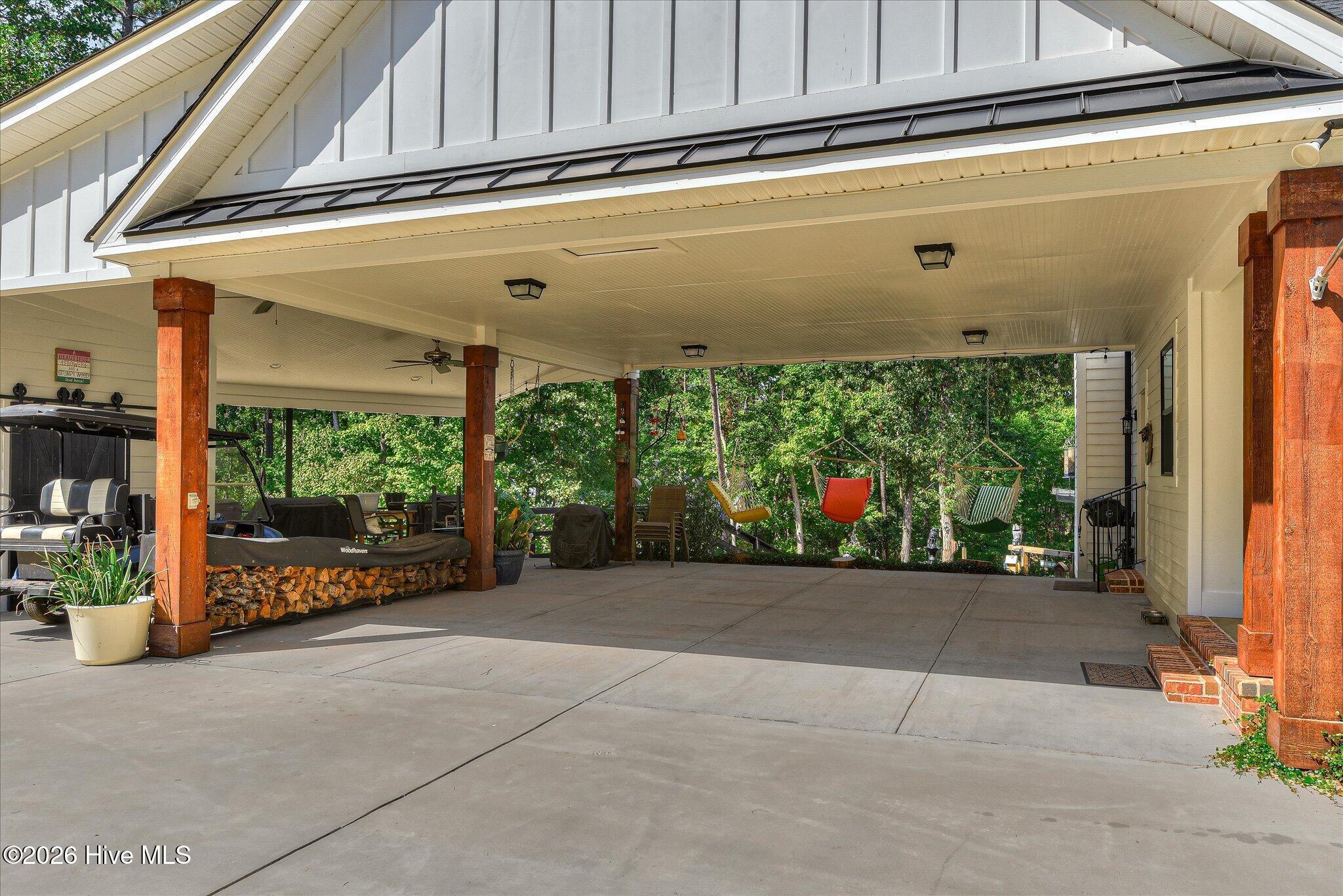 138 State Rd S-33-650 Modoc, SC 29838 - Photo 4 of 91 Carport