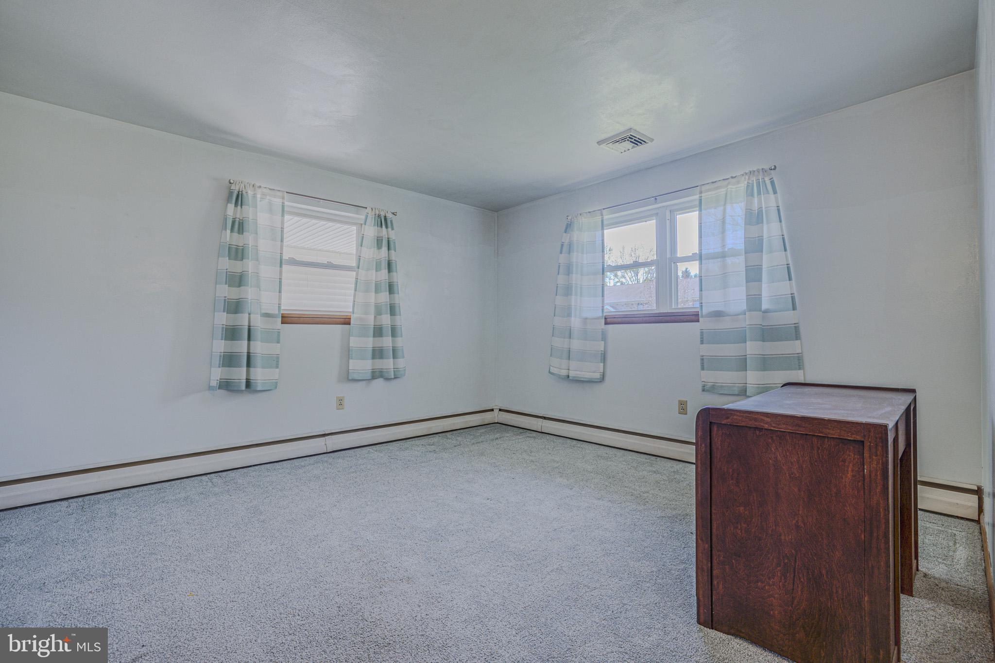 321 East Glenn Road Hershey, PA 17033 - Photo 16 of 32