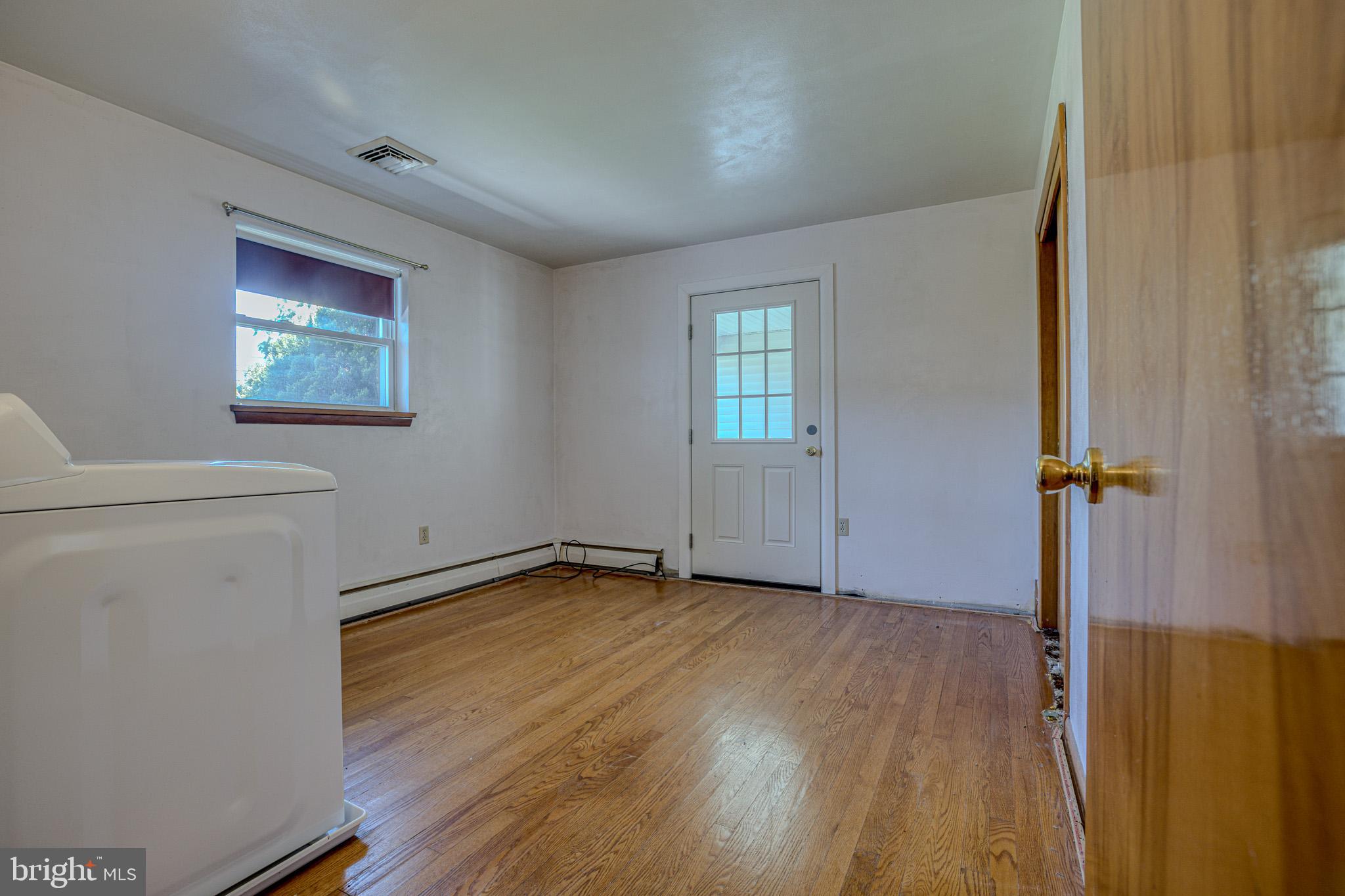321 East Glenn Road Hershey, PA 17033 - Photo 18 of 32