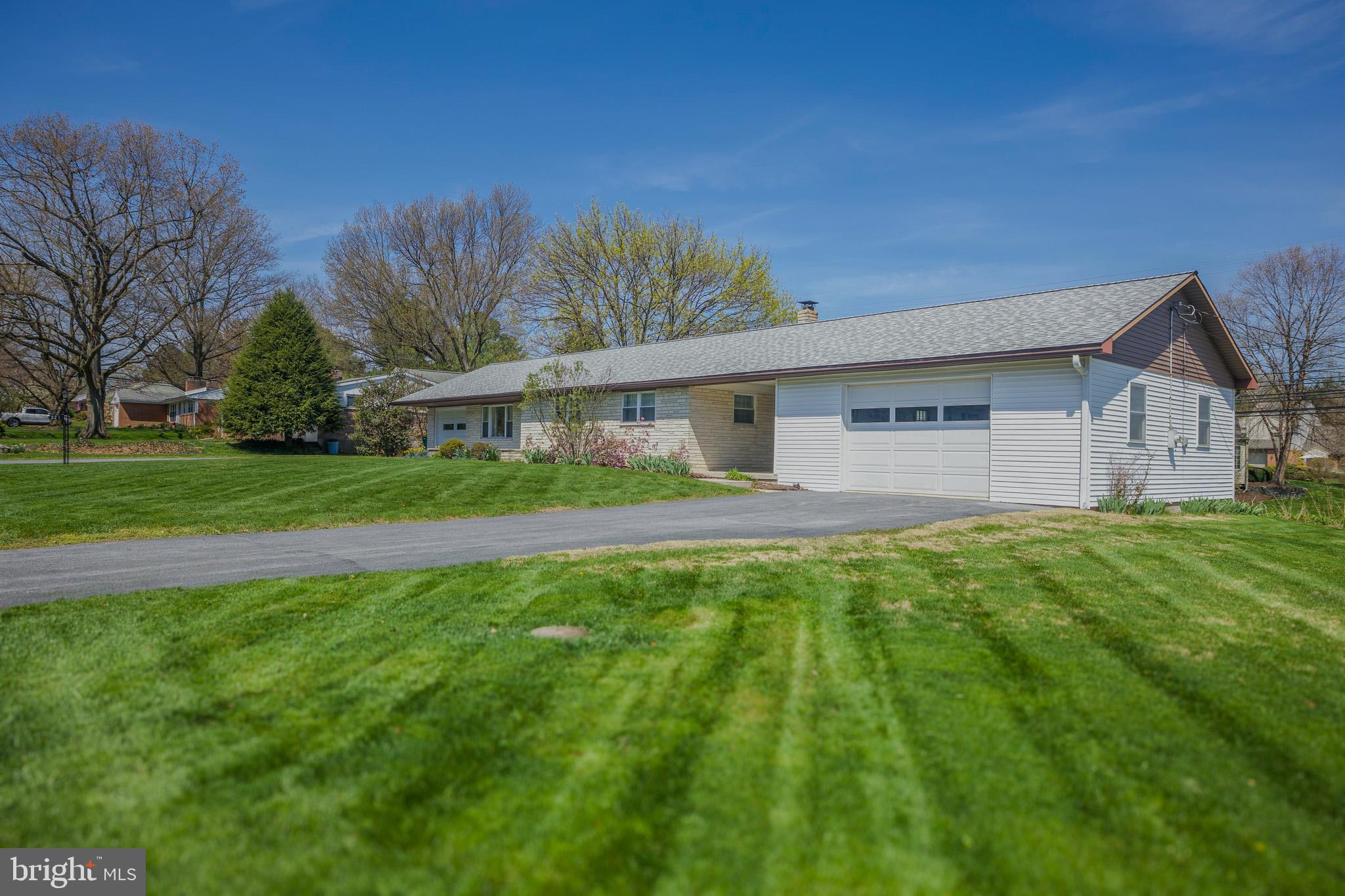 321 East Glenn Road Hershey, PA 17033 - Photo 30 of 32