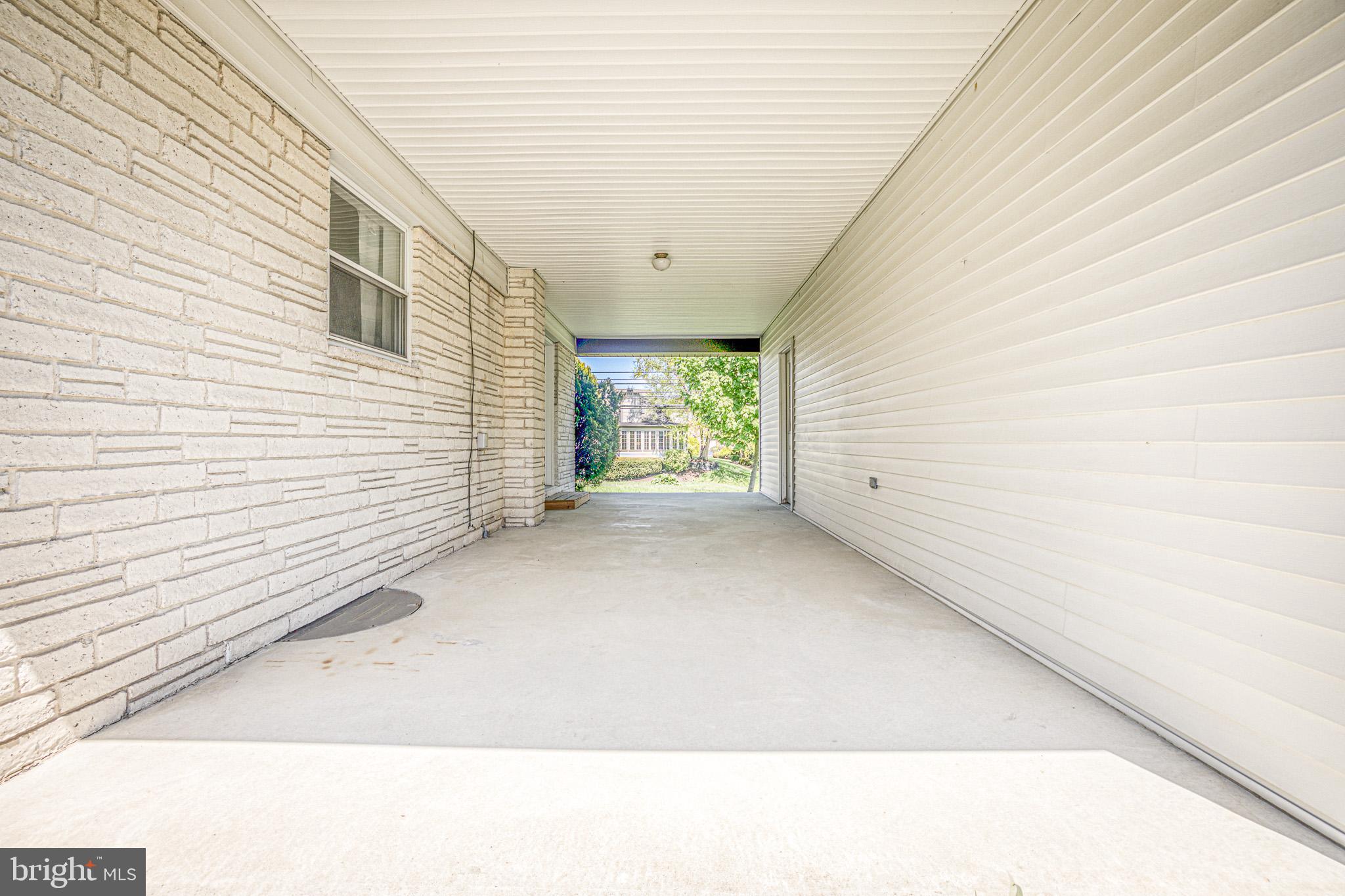321 East Glenn Road Hershey, PA 17033 - Photo 6 of 32