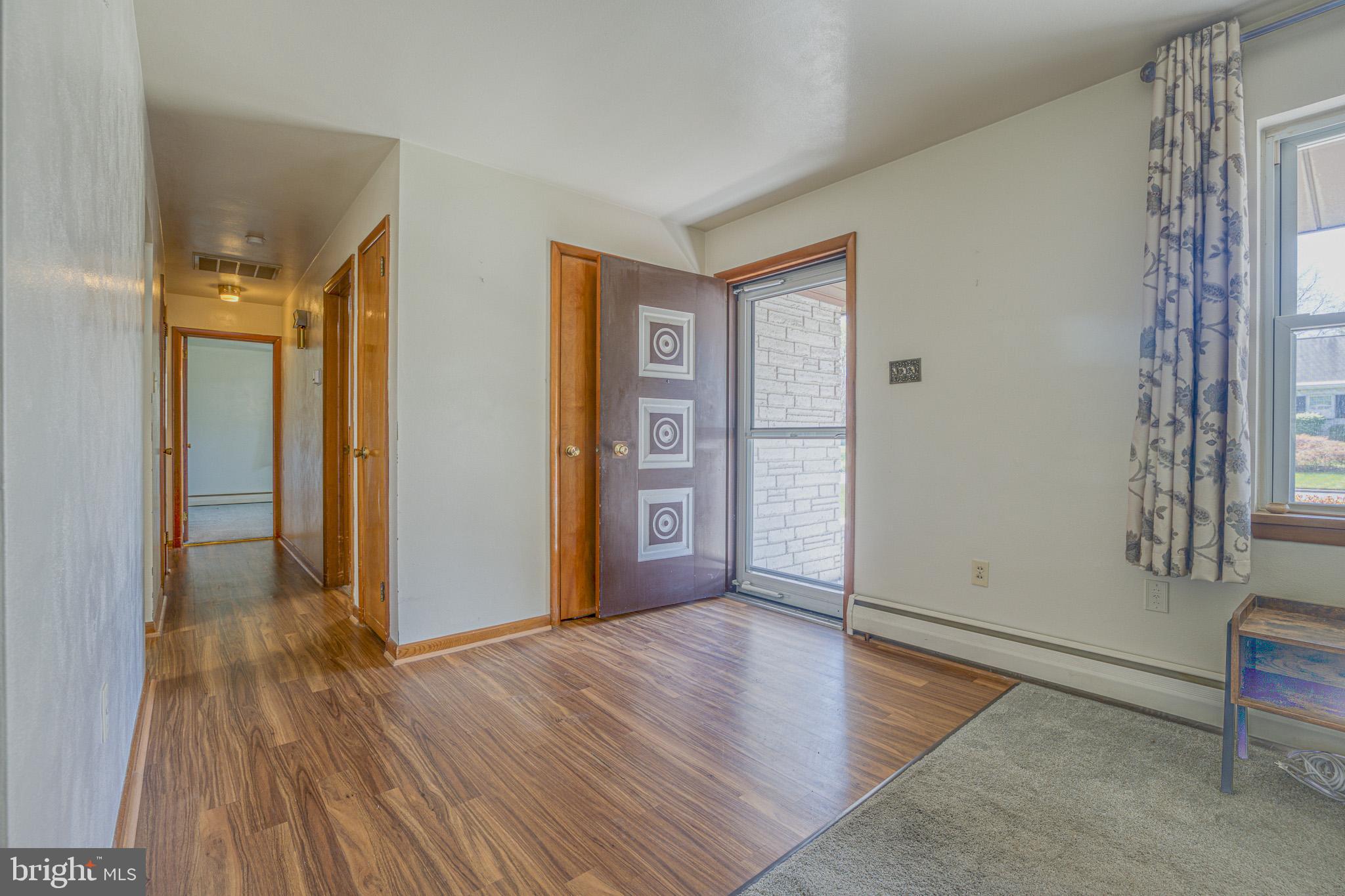 321 East Glenn Road Hershey, PA 17033 - Photo 7 of 32