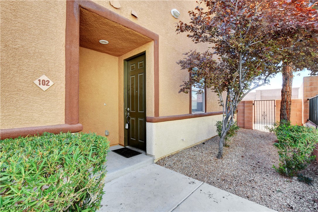 9105 Ripple Ridge Avenue, Unit 102 Las Vegas, NV 89149 - Photo 3 of 45