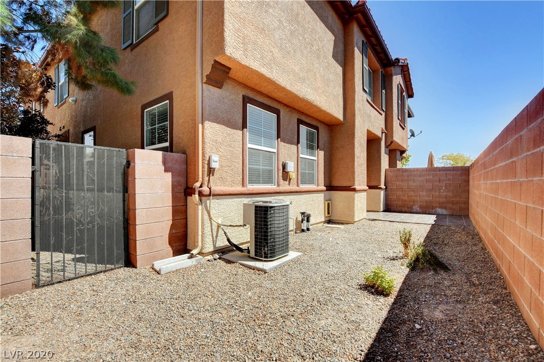 9105 Ripple Ridge Avenue, Unit 102 Las Vegas, NV 89149 - Photo 39 of 45