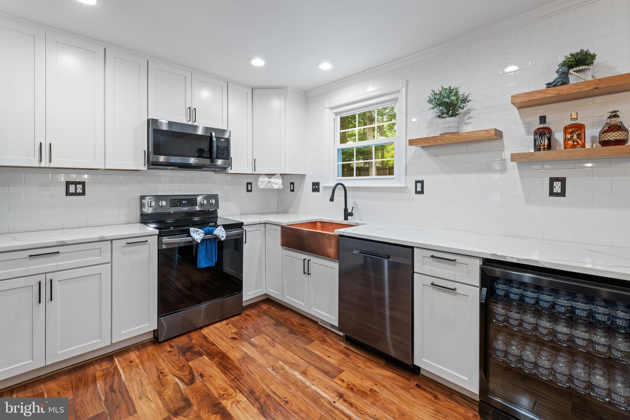 9761 Turnbuckle Drive Burke, VA 22015 - Photo 4 of 46 Kitchen