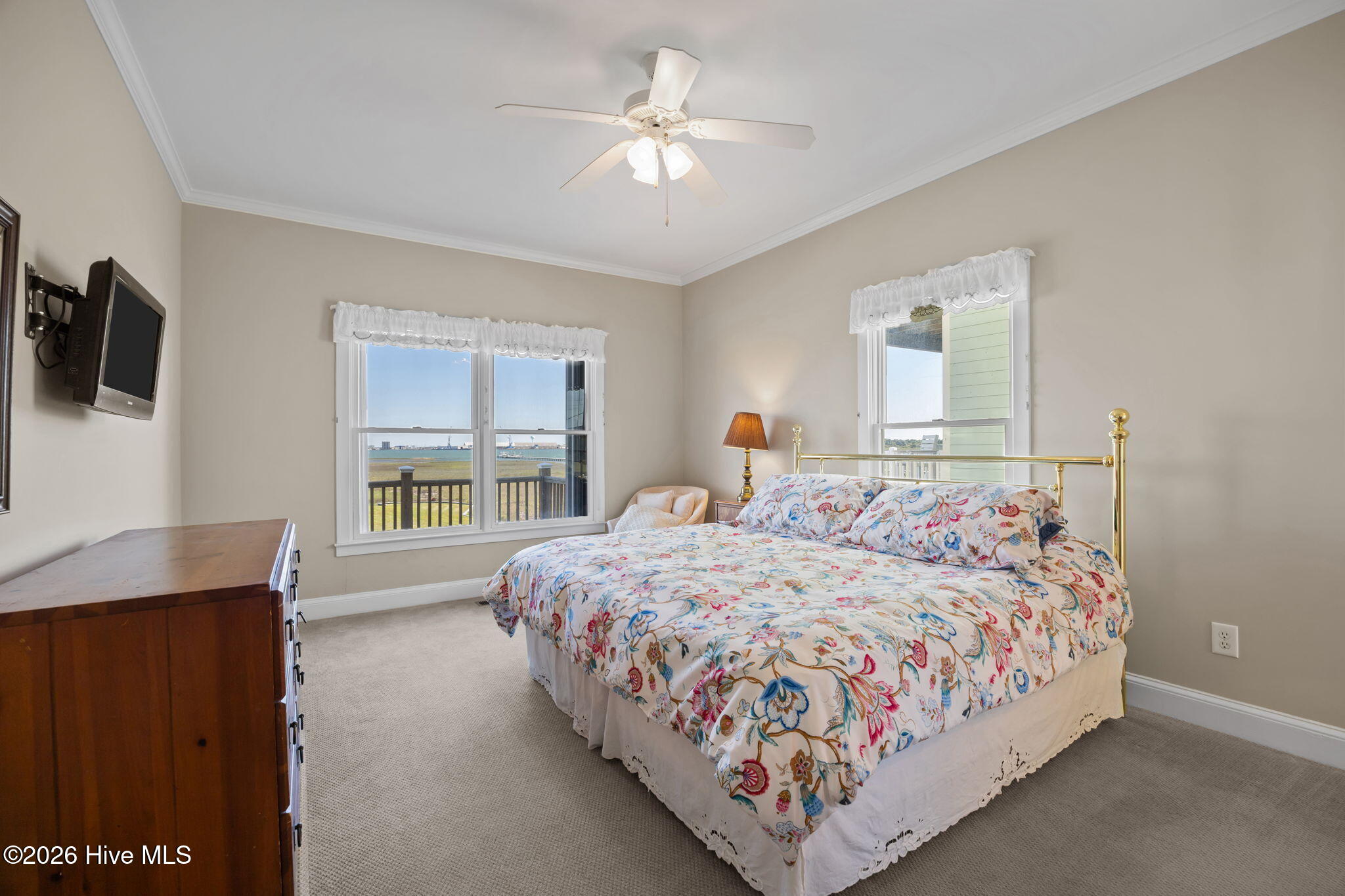 1711 East Fort Macon Road Atlantic Beach, NC 28512 - Photo 18 of 42 Primary Suite