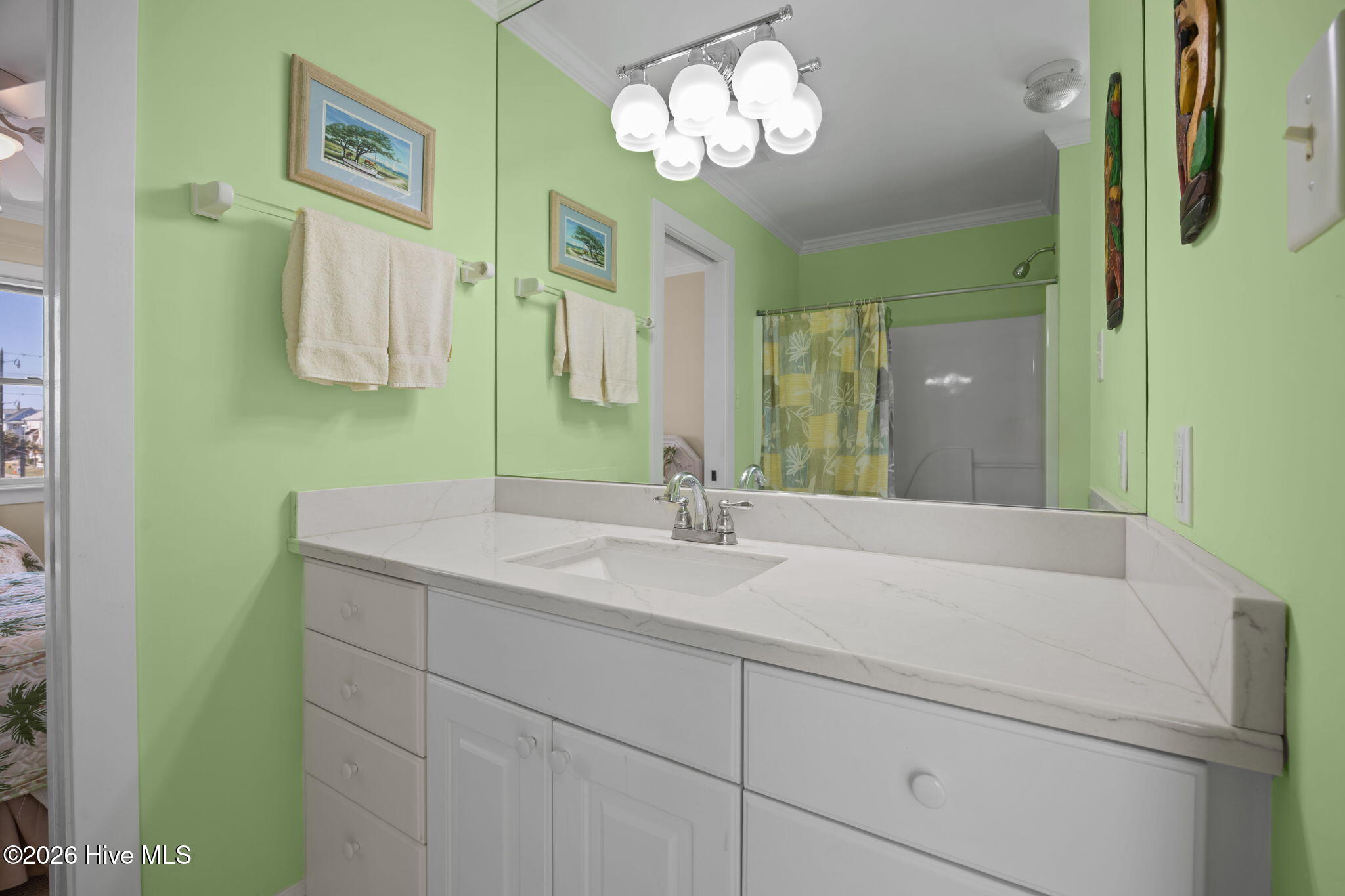 1711 East Fort Macon Road Atlantic Beach, NC 28512 - Photo 24 of 42 Jack n Jill Bath